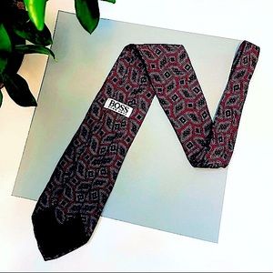 Hugo Boss 100% Pure Silk Men’s Necktie
